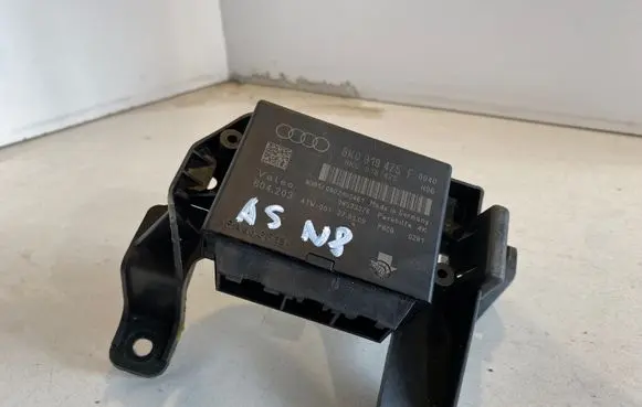Audi A5 8T 8F Parking PDC control unit/module 8K0919475F