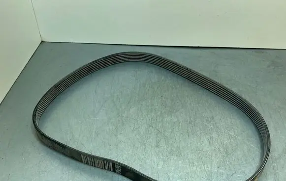 Opel Grandland X Alternator belt 9819833380