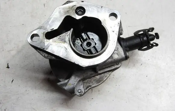 Renault Scenic III - Grand scenic III Vacuum pump 146505272R 705641000 14T2843031
