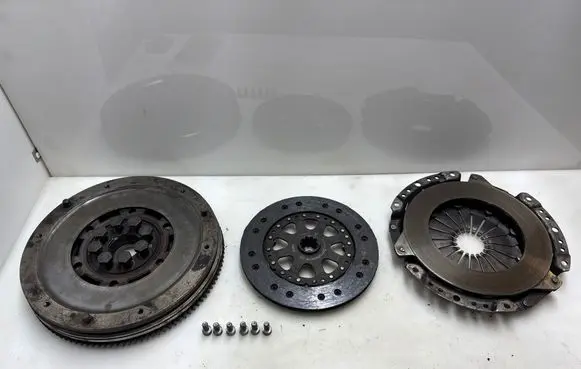 BMW 3 E30 Clutch set kit 21211223419 1223090