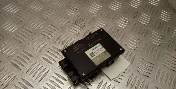 Audi A8 S8 D4 4H Alarm control unit/module 4C2215ABA 10R030607