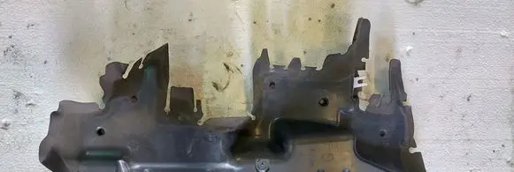 Citroen DS4 Intercooler air guide/duct channel