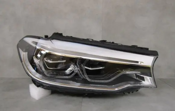 BMW 5 G30 G31 Headlight/headlamp 8499122