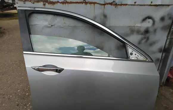 Honda Accord Front door