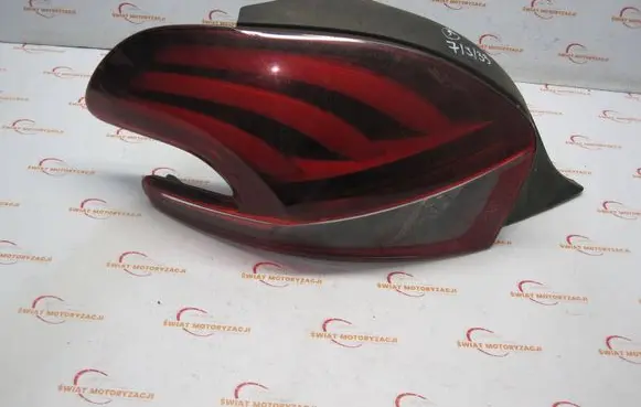 Peugeot 208 I Rear/tail lights 9810343080