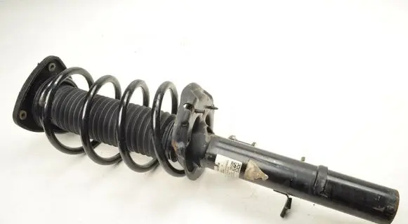 Volvo XC40 Front shock absorber/damper 32246637