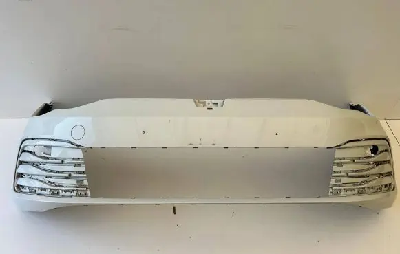 Volkswagen Golf VIII Front bumper 5H0807221J