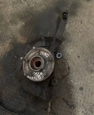 Jeep Grand Cherokee Front wheel hub P04877659AC