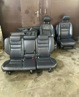 Seat set