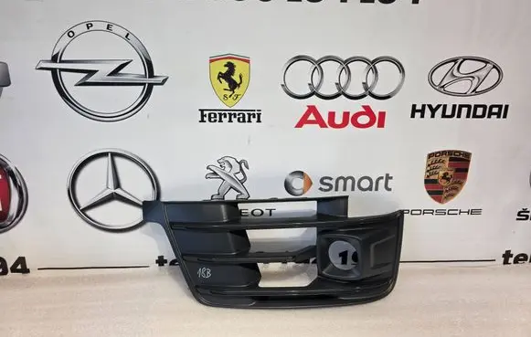 Audi Q7 4M Front bumper lower grill 4M0807682EG