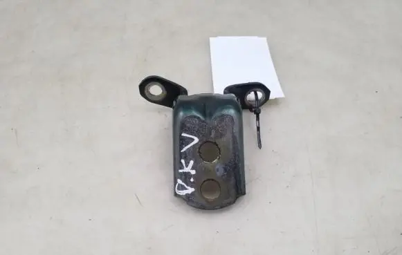 Nissan X-Trail T30 Front door upper hinge