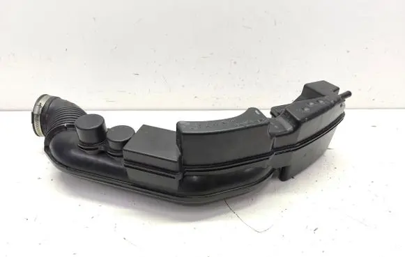 Subaru Outback (BT) Intake resonator 