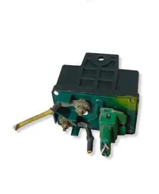 Peugeot 406 Glow plug pre-heat relay 05615 17854329 MHG16