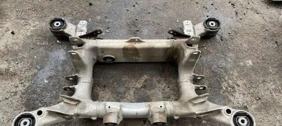 BMW 5 F10 F11 Rear subframe 6798545 HT6ZBF10 190898774