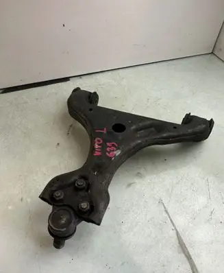 Mercedes-Benz Vito Viano W639 Front lower control arm/wishbone 22224