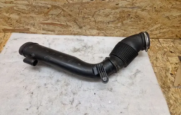Land Rover Evoque I Turbo air intake inlet pipe/hose EJ329C620C 1105233