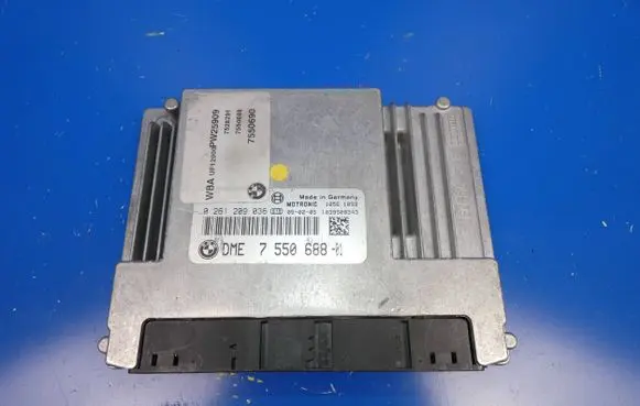 BMW 1 E81 E87 Engine control unit/module 7550688 0261209036 1039S08343