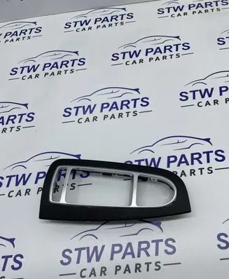 Mercedes-Benz C W205 Front door window winding handle 2057200648
