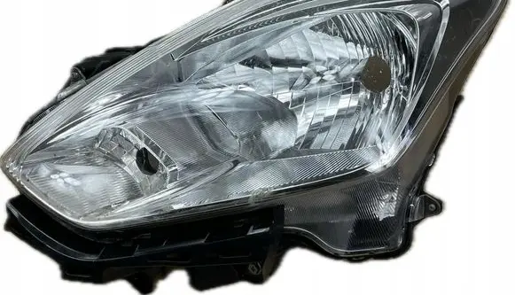 Suzuki Swift III Headlight/headlamp W2962