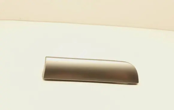Dashboard glove box trim