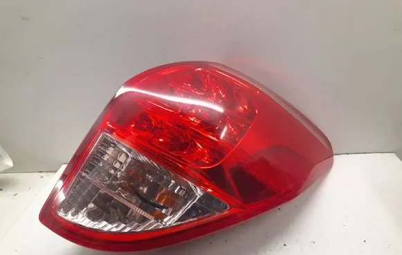 Toyota RAV 4 (XA30) Rear/tail lights
