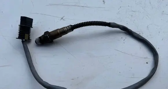 BMW 5 F10 F11 Lambda probe sensor 7589475