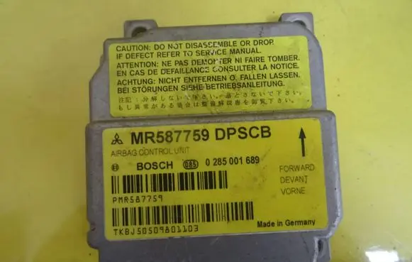 Mitsubishi Colt Airbag control unit/module MR587759 0285001689