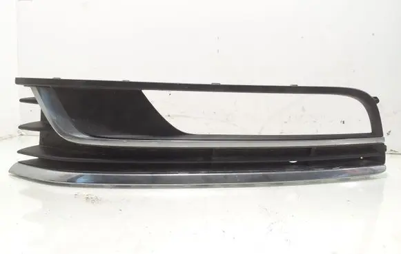 Volkswagen PASSAT B7 Front fog light trim/grill 3AA853665