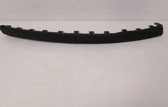 Front bumper lip