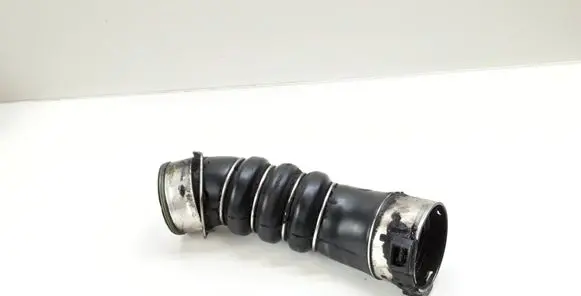 BMW 1 E81 E87 Intercooler hose/pipe 7797480