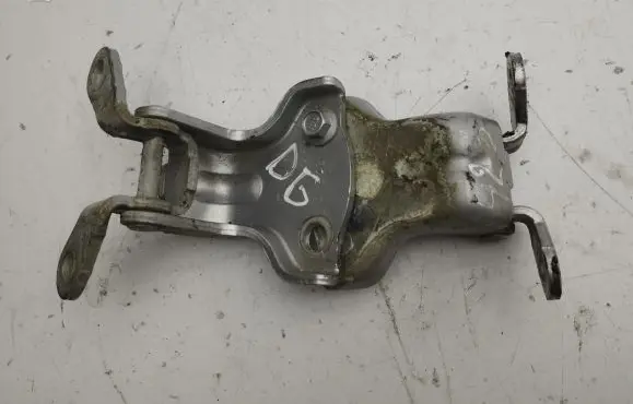Rear door hinge set