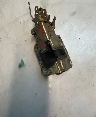 Volkswagen Transporter - Caravelle T4 Front door lock 701837016E