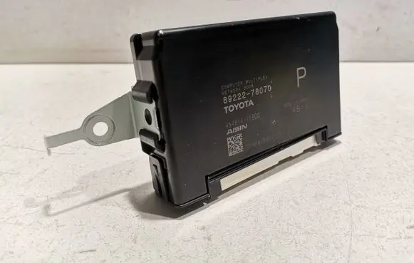 Lexus NX Tailgate/trunk control unit/module 8922278070