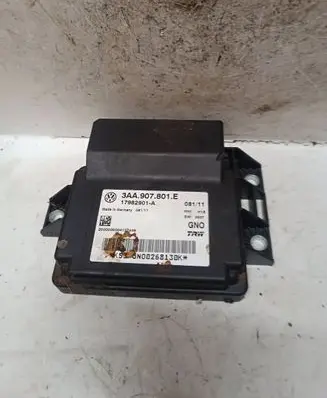 Volkswagen PASSAT B7 Hand brake control module 3AA907801E 17982901A