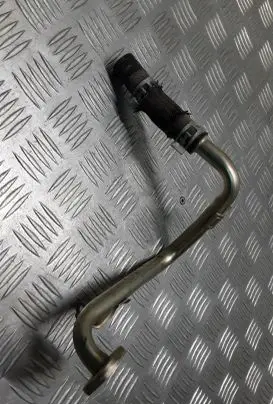 Toyota Land Cruiser (J150) Engine coolant pipe/hose