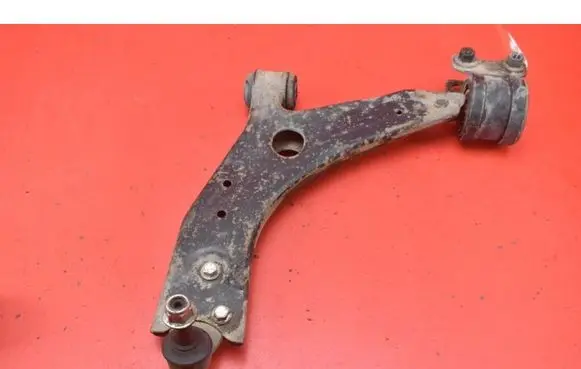 Ford Focus C-MAX Front control arm 3M513A424AG