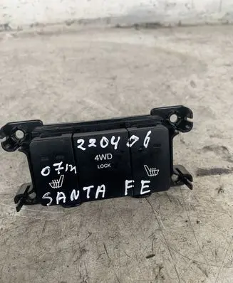 Hyundai Santa Fe Seat heating switch
