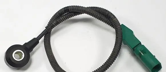 Audi A4 S4 B8 8K Detonation knock sensor 06E905377A