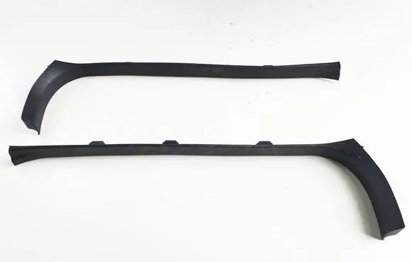Foot area side trim