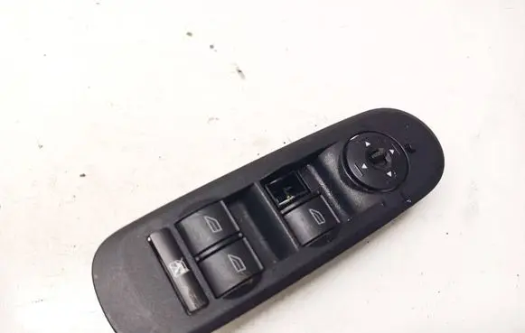 Ford S-MAX Electric window control switch 6M2T14A132