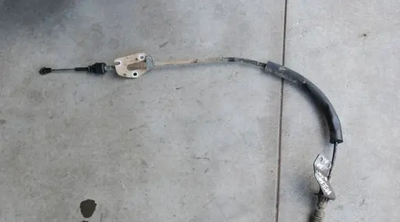 Mitsubishi Pajero Gear shift cable linkage 200KM