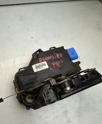 Skoda Roomster (5J) Front door lock 5j1837016a