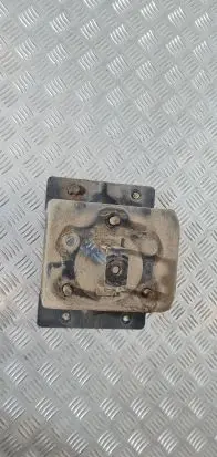 Nissan Terrano Spare wheel mounting bracket 