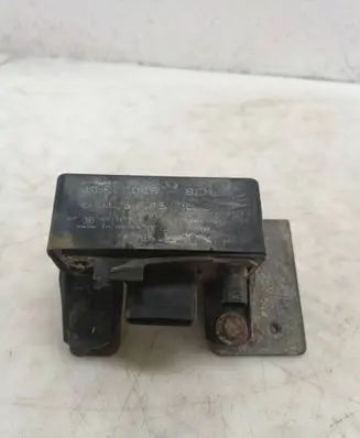 Mercedes-Benz A W168 Glow plug pre-heat relay 0255452832 899075000