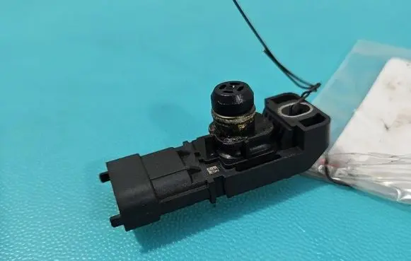 Mercedes-Benz A W176 Air pressure sensor 8200758731 IMPRK1521568