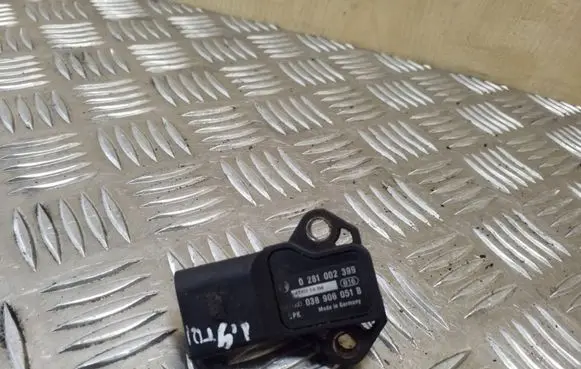 Volkswagen Transporter - Caravelle T5 Air pressure sensor 0281002399 038906051B