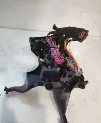 Audi Q7 4L Fuse module 4L2971845