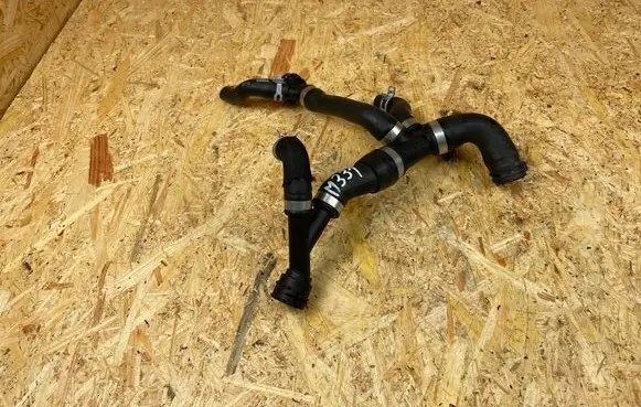 Volvo V60 Intercooler hose/pipe 32249717