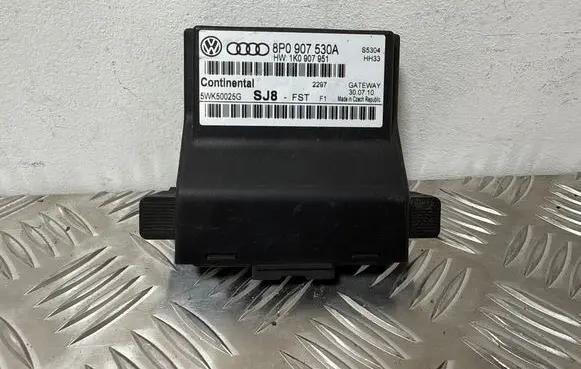 Audi A3 S3 8P Gateway control module 8P0907530A 5WK50025G 1K0907951