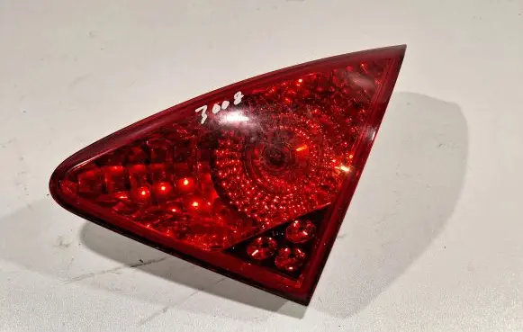 Peugeot 3008 I Tailgate rear/tail lights 26038010